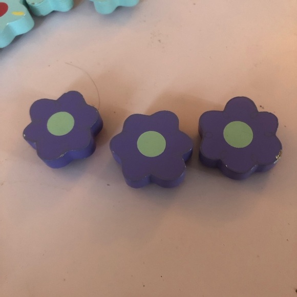 Vintage child decorative drawer handles, bright fun colours, very little wear. - Picture 4 of 13